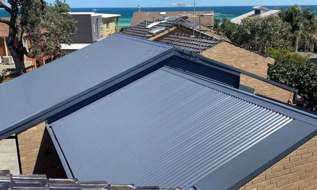 Cleaning your colorbond roof guide - ELR Plumbibg
