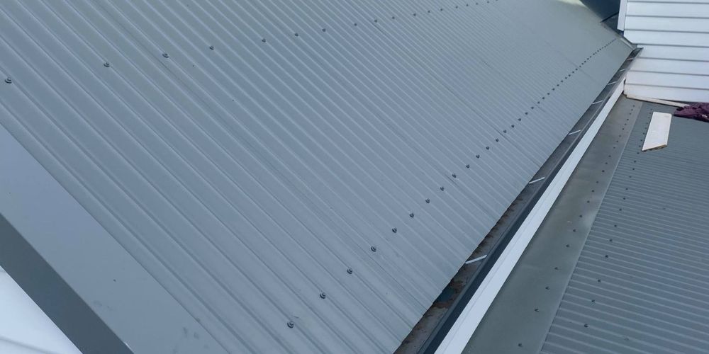 Focus Image of a Grey Roof